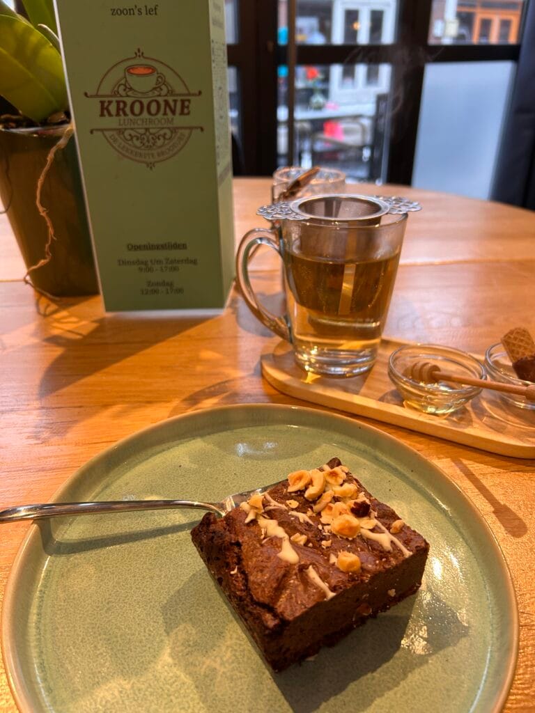 Thee met brownie